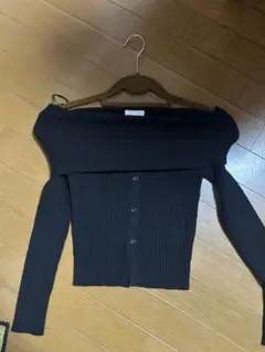 H&M 黒 オフショルダー リブニット