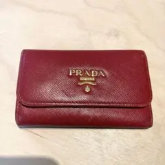 PRADA プラダ 三角プレート キーケース 6連 ナイロン PVC 赤 - メルカリ