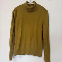 【ローラアシュレイ】スカラップ タートルネック ニット 長袖 マスタードイエロー