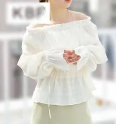 『KBF』長袖ブラウス ONEサイズ ホワイト 状態 A