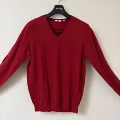 ユニクロ　Vネック　セーター　薄手　ニット