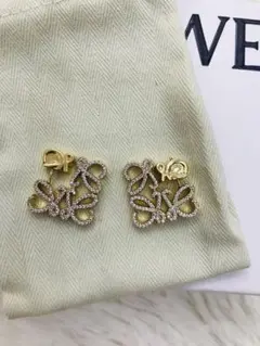 2025年最新】ロエベ ピアスの人気アイテム - メルカリ