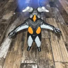 ウルトラ怪獣シリーズ ゼットン ソフビ フィギュアのサムネイル