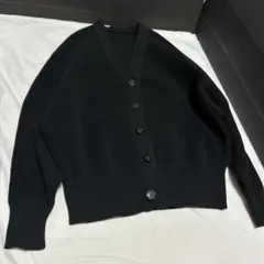 美品Alma DesignアルマデザインVネックニットカーディガン黒Mのサムネイル