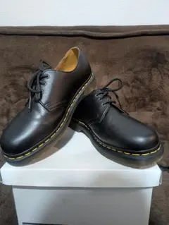 Dr. Martens スリーホール