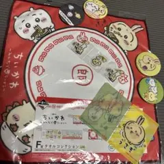 ちいかわ　 うさぎ　チャーム　缶バッチ　カード 一番くじ〜みんなでラーメン〜F賞