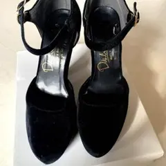 黒 ベルベット アンクルストラップ ハイヒール