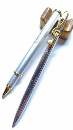 Item thumbnail for item 56793813-1407-4fea-b75a-489ef695e9fd