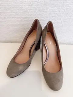 グレー スエード ポインテッドトゥ ハイヒール