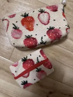 ストロベリードット　ポーチM ティッシュケースセット フェイラー　いちご