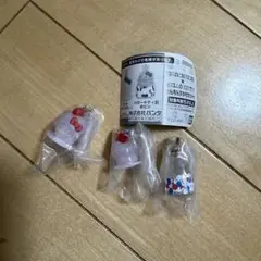 めじるしアクセサリー　モンチッチ　ハローキティ