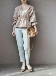 【ちむちむ様専用】ブラウス黒ぽわん袖ボリューム袖ペプラムトップス