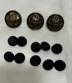 学生服のボタン3個と学生服の裏ボタン10個