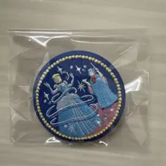 Disney Characters 刺繍缶バッジビスケット2 シンデレラ