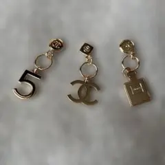 新品未使用　CHANEL　シャネル　ノベルティホリデー限定チャームのサムネイル