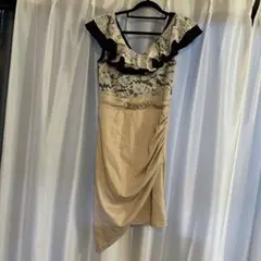 レースフリルタイトドレス 黒ベージュ