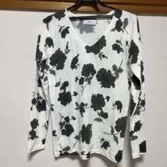 AZUL薄手のニット