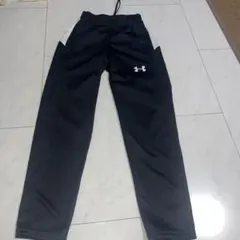 Under Armour ブラックジャージ　XXS