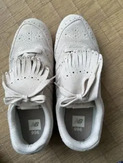 Item thumbnail for item 0e9caf52-2ab3-4725-979b-84c0b7d328d7