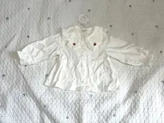 いちご刺繍付きオフホワイトシャツ 100