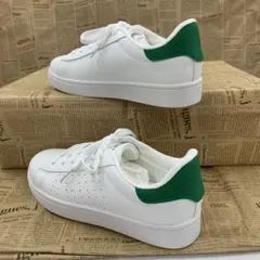 Item thumbnail for item 297ce48d-0716-4a2e-9276-b83f4fb7457b