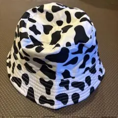 牛柄デザイン バケットハット、リバーシブル