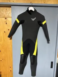 ウエットスーツ