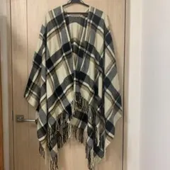 【最終値下げ1月まで】UNIQLOレディース ポンチョ ストール