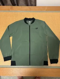 【おーくんさん専用】New Balance Lサイズ ジャケットオリーブグリーン