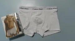 当日発送　Mサイズ　ホワイト　Calvin Klein　ボクサーパンツ１枚