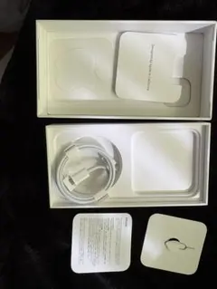 Apple 箱 iPhone 13 ミッドナイト