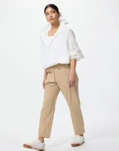 ユニクロ　美品　コットンリラックスアンクルパンツ　ベージュ　３XL