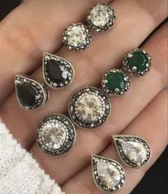 アンティーク調デザイン ピアス 5セット4000円 バラ売り可 スワロフスキー