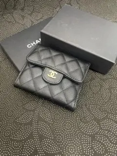 CHANEL キャビアスキン 三つ折り財布 ブラック - メルカリ