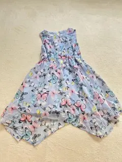 H&M キッズ ノースリーブワンピース 蝶々柄のサムネイル