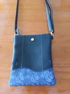 Item thumbnail for item 1502c373-2590-4648-b000-59873426cdfe