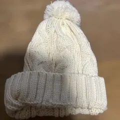 ホワイトニット帽