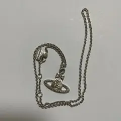 Vivienne Westwood シルバーネックレス