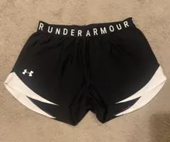 ブラック ショートパンツ