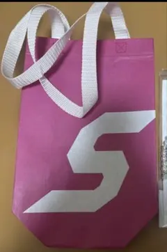 Item thumbnail for item 94871a88-6a8b-43b9-9ed5-3298c649b877