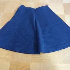 UNIQLO　ネイビーポンチ＊フレアスカート