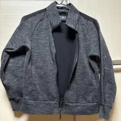 UNIQLO ダークグレー ジップアップジャケット