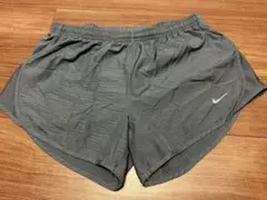 Nike Dri-FIT グレー ランニングショーツ M