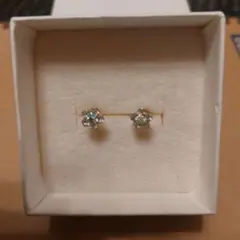 花形クリスタルピアス