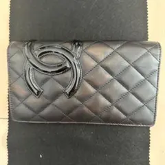 CHANEL カンボンライン二つ折り財布 ブラック　ほぼ新品