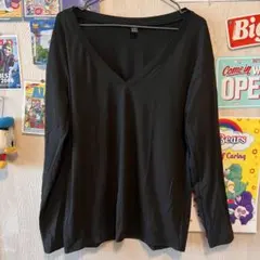 VネックTシャツ　Tシャツ　カットソー　無地　シンプル