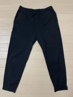ユニクロ　ウルトラストレッチアクティブジョガーパンツ　ダークグレー　L