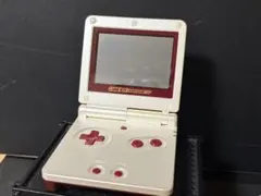 ゲームボーイアドバンスSP ファミコンカラー　ソフト４本通信ケーブル付き