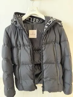 美品MONCLER MONTCLAブラックダウンジャケット2のサムネイル