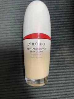 SHISEIDO エッセンス スキングロウ ファンデーション 160